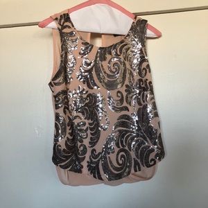 NWT ASTR SEQUIN TOP XS